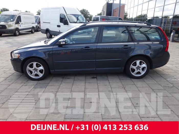 Volvo V50 1.6 D 16V Samochód złomowany (2008, Szary)