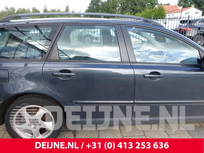 Volvo V50 1.6 D 16V Samochód złomowany (2008, Szary)