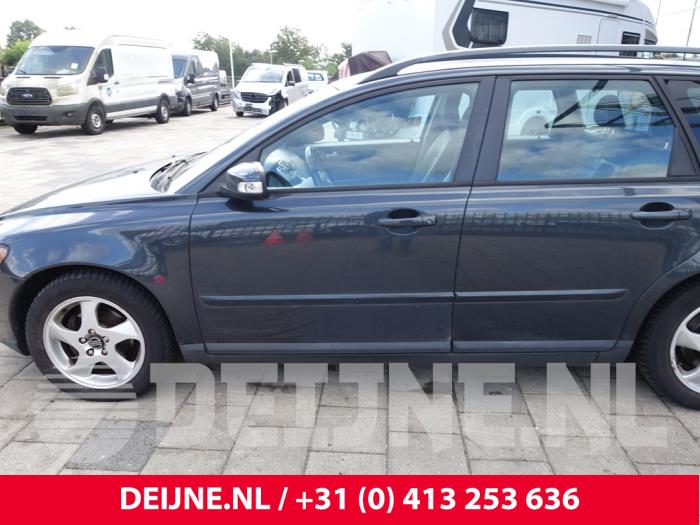 Volvo V50 1.6 D 16V Samochód złomowany (2008, Szary)