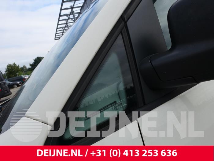 Volkswagen Caddy III 1.9 TDI Samochód złomowany (2004, Bialy)