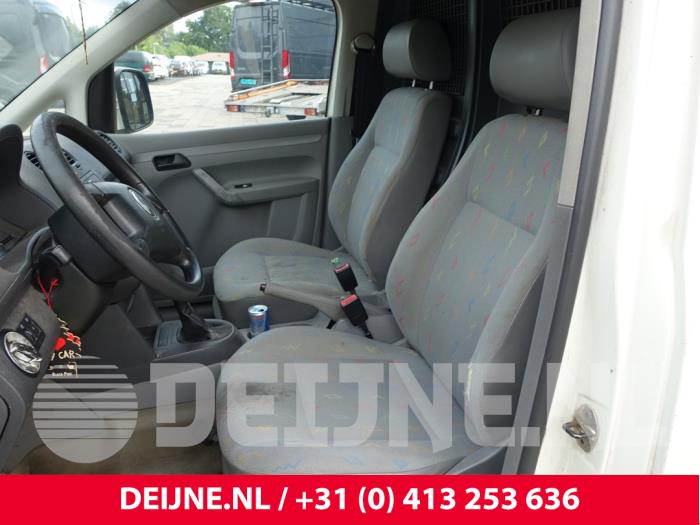 Volkswagen Caddy III 1.9 TDI Samochód złomowany (2004, Bialy)