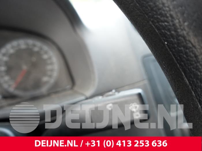 Volkswagen Caddy III 1.9 TDI Samochód złomowany (2004, Bialy)