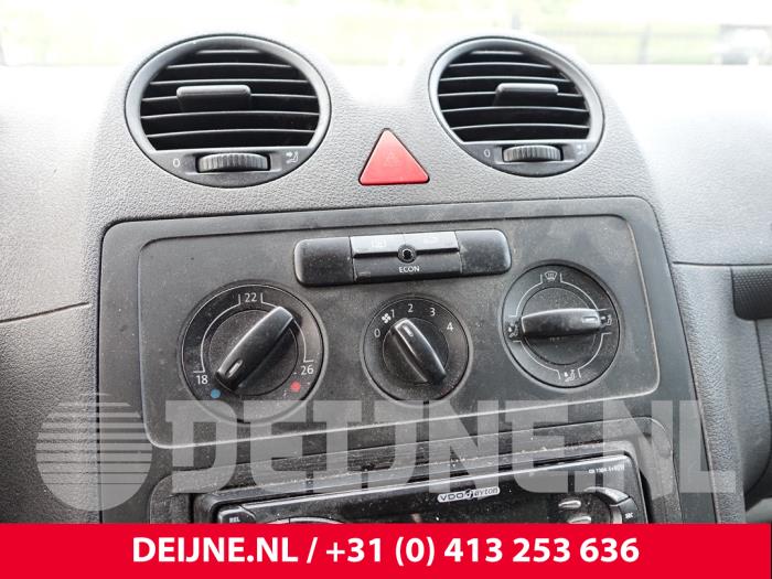 Volkswagen Caddy III 1.9 TDI Samochód złomowany (2004, Bialy)