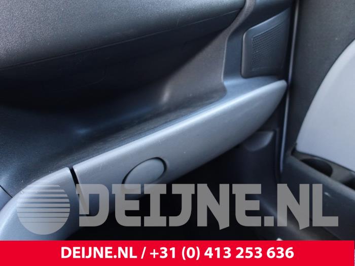 Fiat Doblo Cargo 1.3 D 16V Multijet DPF Samochód złomowany (2009, Srebrnoszary)