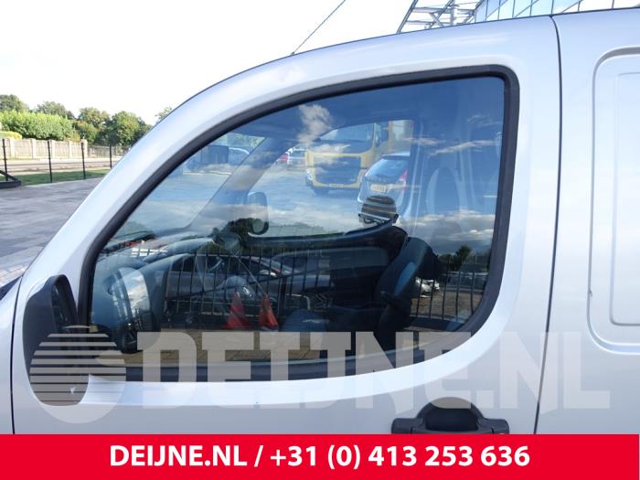 Fiat Doblo Cargo 1.3 D 16V Multijet DPF Samochód złomowany (2009, Srebrnoszary)