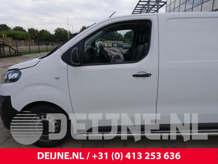 Citroen Jumpy 2.0 Blue HDI 145 Samochód złomowany (2022, Bialy)