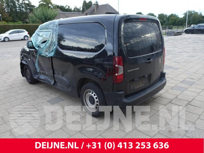 Peugeot Partner 1.5 BlueHDi 100 Samochód złomowany (2020, Czarny)