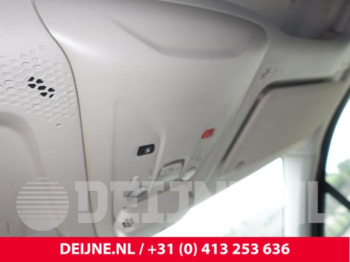 Peugeot Partner 1.5 BlueHDi 100 Samochód złomowany (2020, Czarny)
