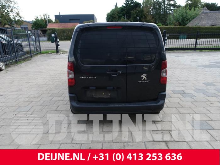 Peugeot Partner 1.5 BlueHDi 100 Samochód złomowany (2020, Czarny)