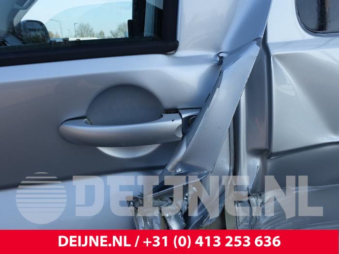 Volkswagen Transporter T5 2.0 BiTDI DRF Épave (2011, Métallisé, Gris argenté)