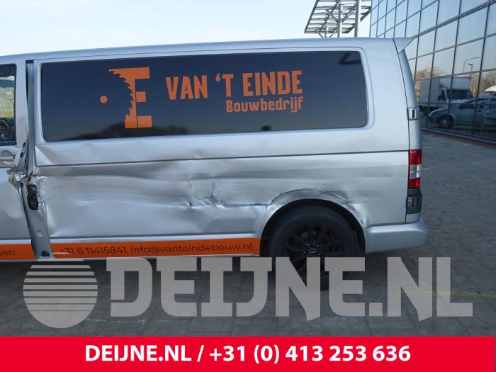 Volkswagen Transporter T5 2.0 BiTDI DRF Épave (2011, Métallisé, Gris argenté)