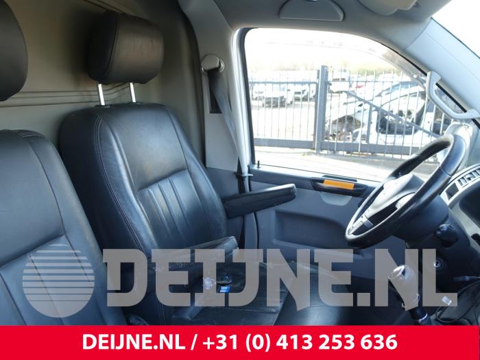 Volkswagen Transporter T5 2.0 BiTDI DRF Épave (2011, Métallisé, Gris argenté)