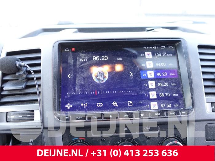 Volkswagen Transporter T5 2.0 BiTDI DRF Épave (2011, Métallisé, Gris argenté)