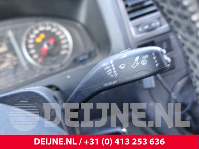 Volkswagen Transporter T5 2.0 BiTDI DRF Épave (2011, Métallisé, Gris argenté)