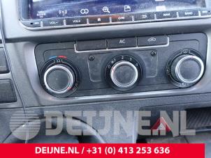 Volkswagen Transporter T5 2.0 BiTDI DRF Épave (2011, Métallisé, Gris argenté)