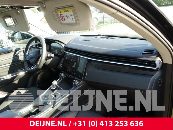 Lynk & Co 01 1.5 PHEV Vehículo de desguace (2021, Negro)