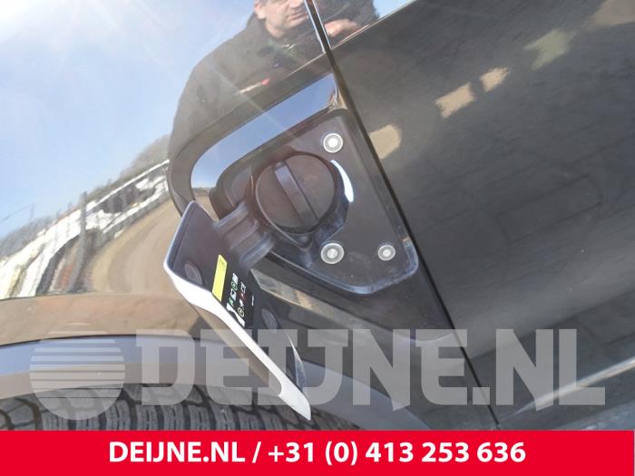 Lynk & Co 01 1.5 PHEV Vehículo de desguace (2021, Negro)