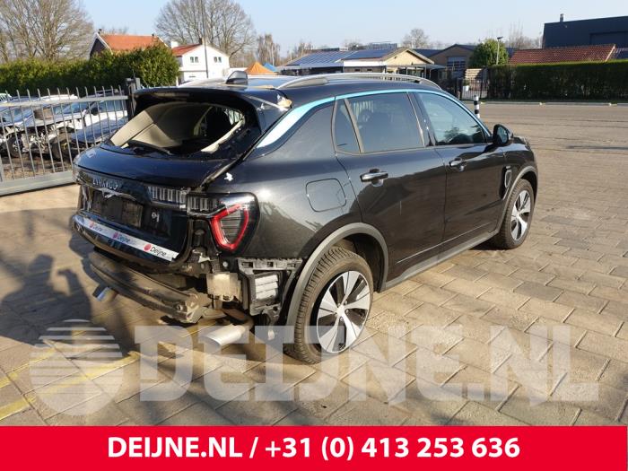 Lynk & Co 01 1.5 PHEV Vehículo de desguace (2021, Negro)