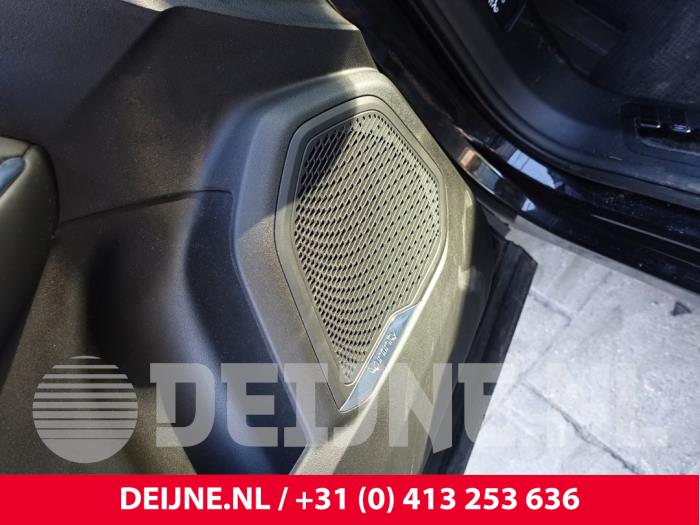 Lynk & Co 01 1.5 PHEV Vehículo de desguace (2021, Negro)