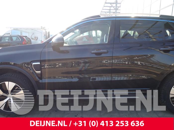 Lynk & Co 01 1.5 PHEV Vehículo de desguace (2021, Negro)