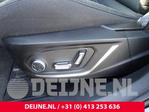 Lynk & Co 01 1.5 PHEV Vehículo de desguace (2021, Negro)