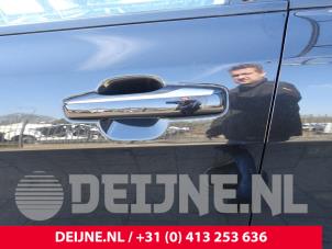 Lynk & Co 01 1.5 PHEV Vehículo de desguace (2021, Negro)