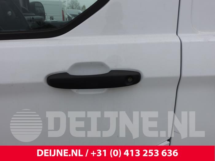 Ford Transit Custom 2.0 EcoBlue 170 Samochód złomowany (2024, Bialy)