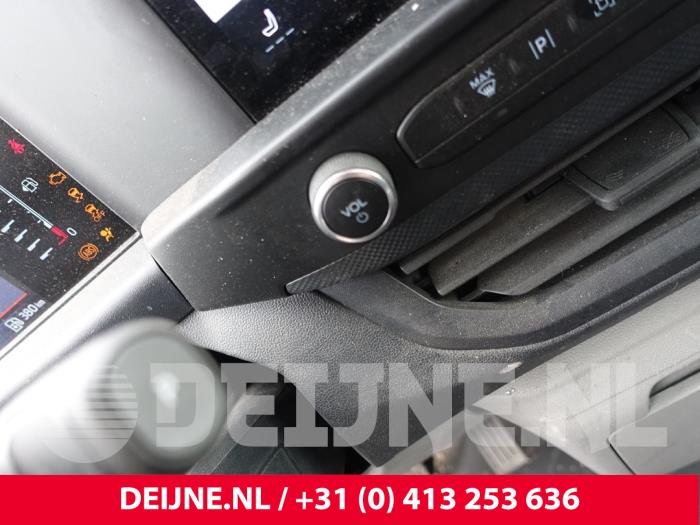Ford Transit Custom 2.0 EcoBlue 170 Samochód złomowany (2024, Bialy)