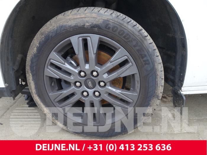 Ford Transit Custom 2.0 EcoBlue 170 Samochód złomowany (2024, Bialy)