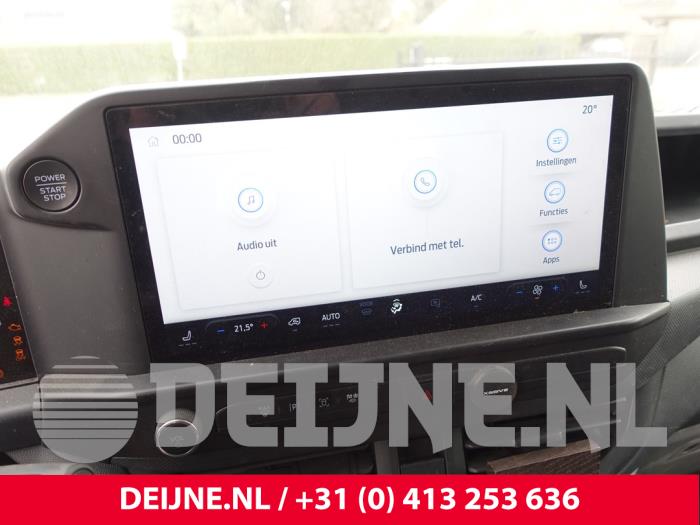 Ford Transit Custom 2.0 EcoBlue 170 Samochód złomowany (2024, Bialy)