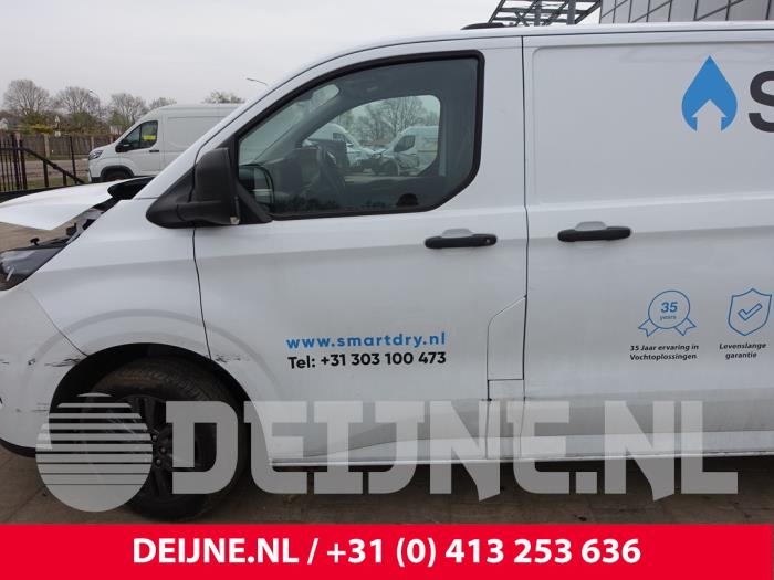 Ford Transit Custom 2.0 EcoBlue 170 Samochód złomowany (2024, Bialy)