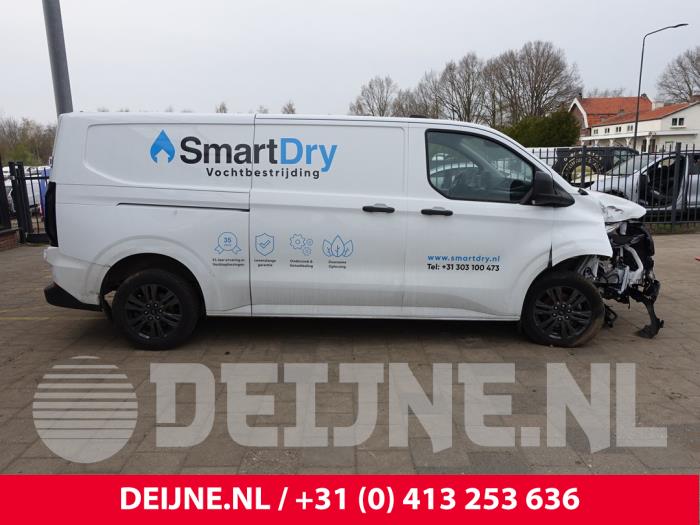 Ford Transit Custom 2.0 EcoBlue 170 Samochód złomowany (2024, Bialy)