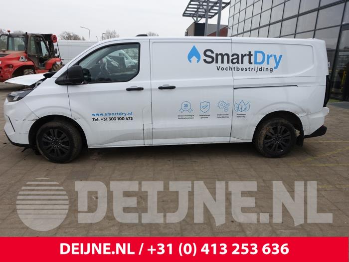 Ford Transit Custom 2.0 EcoBlue 170 Samochód złomowany (2024, Bialy)