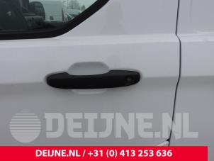 Ford Transit Custom 2.0 EcoBlue 170 Samochód złomowany (2024, Bialy)