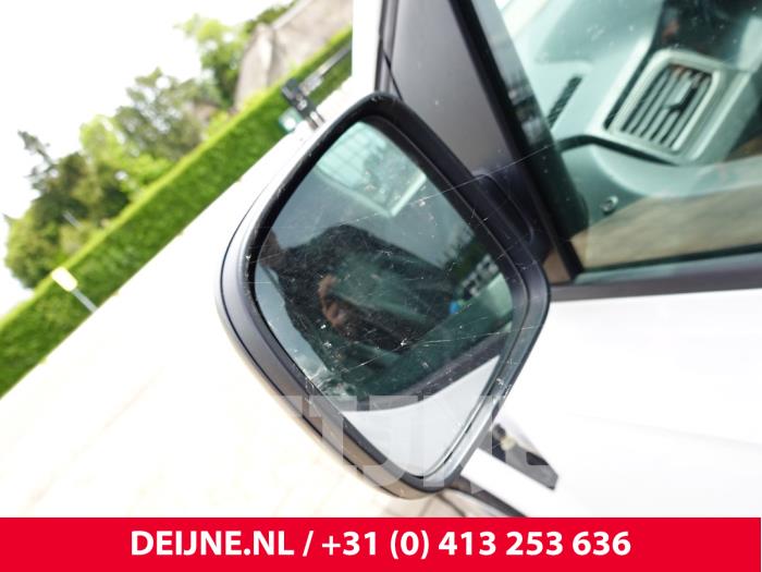 Volkswagen Caddy IV 2.0 TDI 102 Épave (2017, Blanc)