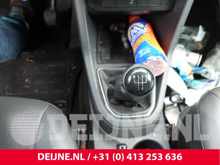 Volkswagen Caddy IV 2.0 TDI 102 Épave (2017, Blanc)