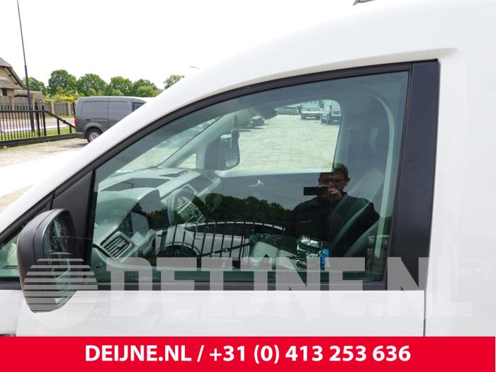 Volkswagen Caddy IV 2.0 TDI 102 Épave (2017, Blanc)