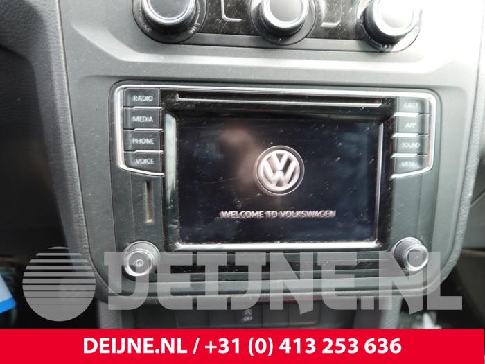 Volkswagen Caddy IV 2.0 TDI 102 Épave (2017, Blanc)