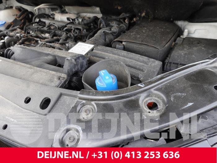 Volkswagen Caddy IV 2.0 TDI 102 Épave (2017, Blanc)