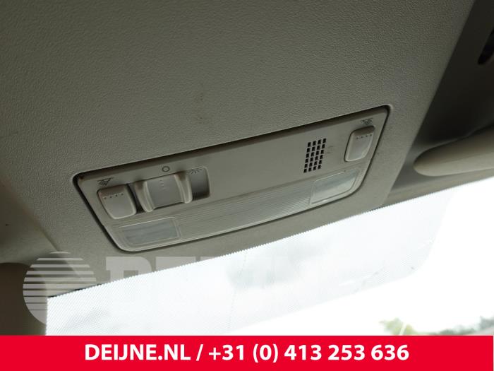 Volkswagen Caddy IV 2.0 TDI 102 Épave (2017, Blanc)