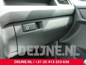 Volkswagen Caddy IV 2.0 TDI 102 Épave (2017, Blanc)