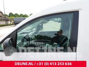 Volkswagen Caddy IV 2.0 TDI 102 Épave (2017, Blanc)