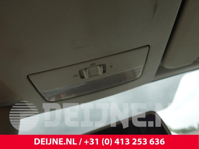Volkswagen Caddy IV 2.0 TDI 75 Épave (2018, Blanc)