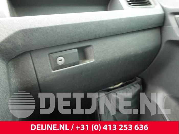 Volkswagen Caddy IV 2.0 TDI 75 Épave (2018, Blanc)