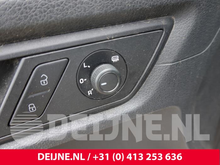 Volkswagen Caddy IV 2.0 TDI 75 Épave (2018, Blanc)