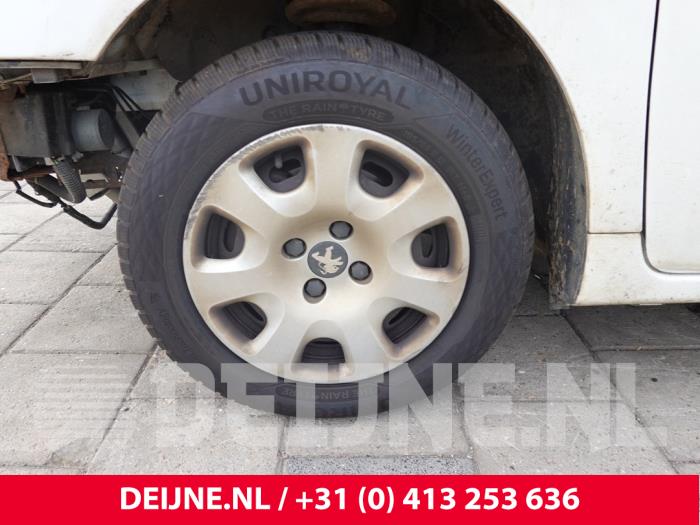 Peugeot Partner 1.6 HDI 90 Vehículo de desguace (2015, Blanco)