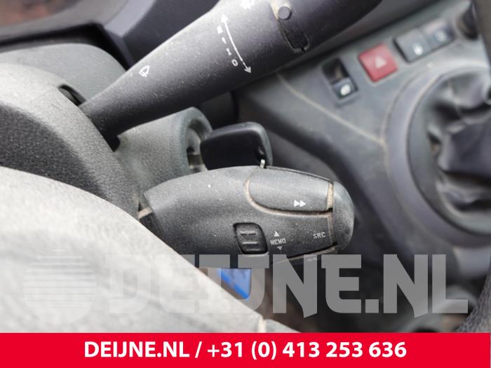 Peugeot Partner 1.6 HDI 90 Vehículo de desguace (2015, Blanco)