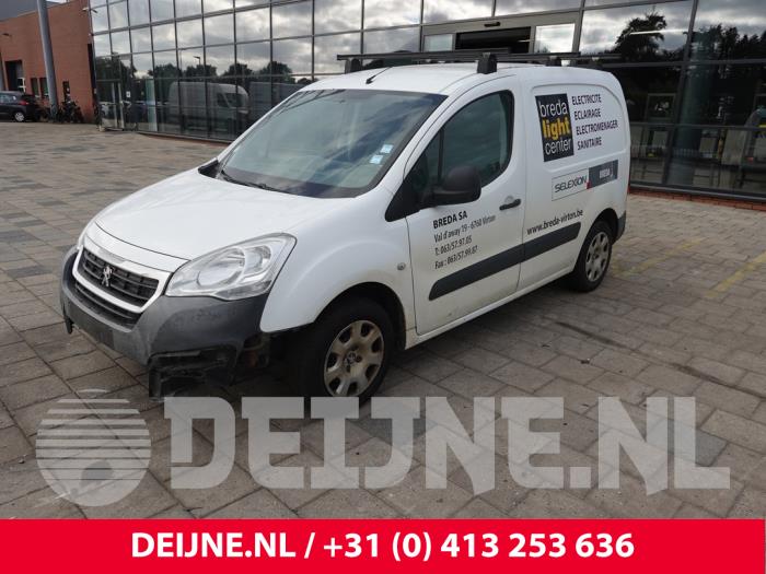 Peugeot Partner 1.6 HDI 90 Vehículo de desguace (2015, Blanco)
