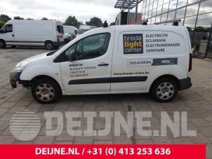 Peugeot Partner 1.6 HDI 90 Vehículo de desguace (2015, Blanco)
