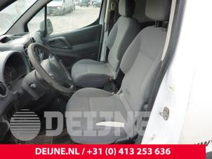 Peugeot Partner 1.6 HDI 90 Vehículo de desguace (2015, Blanco)